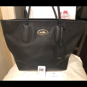 Coach Carriage Tote Black Crossgrain Leather